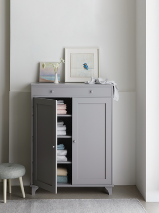 Somersby laundry cupboard